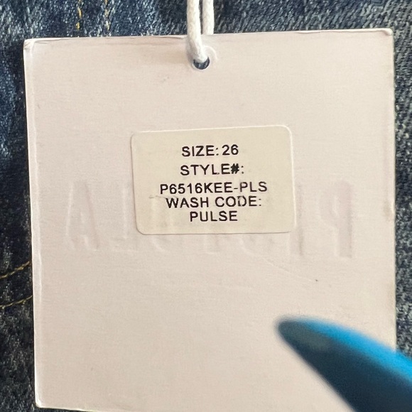 NWT Pistola Bobbie High Rise Asymmetric Straight Jeans in Nelson, Sz 26 - Picture 3 of 3